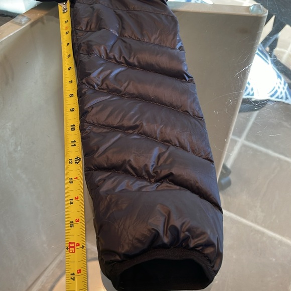 Andrew Marc, packable, 650 Fill, 90% duck down, velvet lined collar, zip pockets - Picture 6 of 13